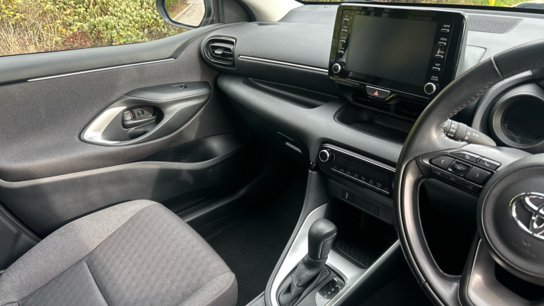 Toyota Yaris 1.5 Hybrid Design 5dr CVT Hybrid Hatchback